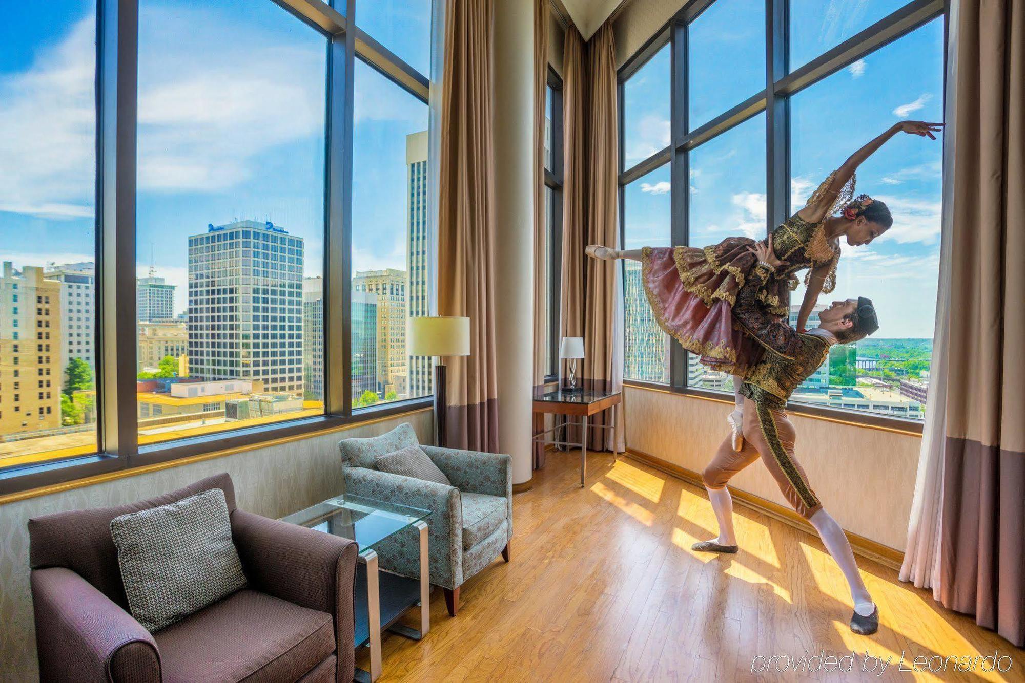 Delta By Marriott Downtown Hotel 4*